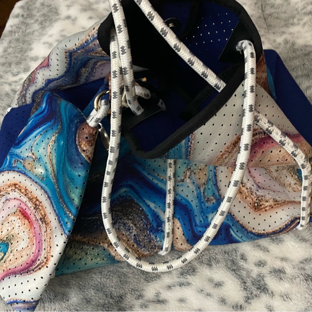 Neoprene bag with zipper pouch